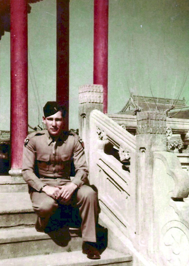 World War II Army Air Force patch on left shoulder, after end of war World War II Army Air Force patch on left shoulder, after end of war